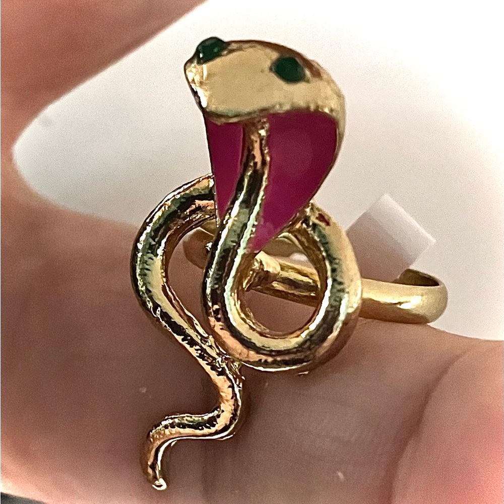 COBRA SNAKE RING pink